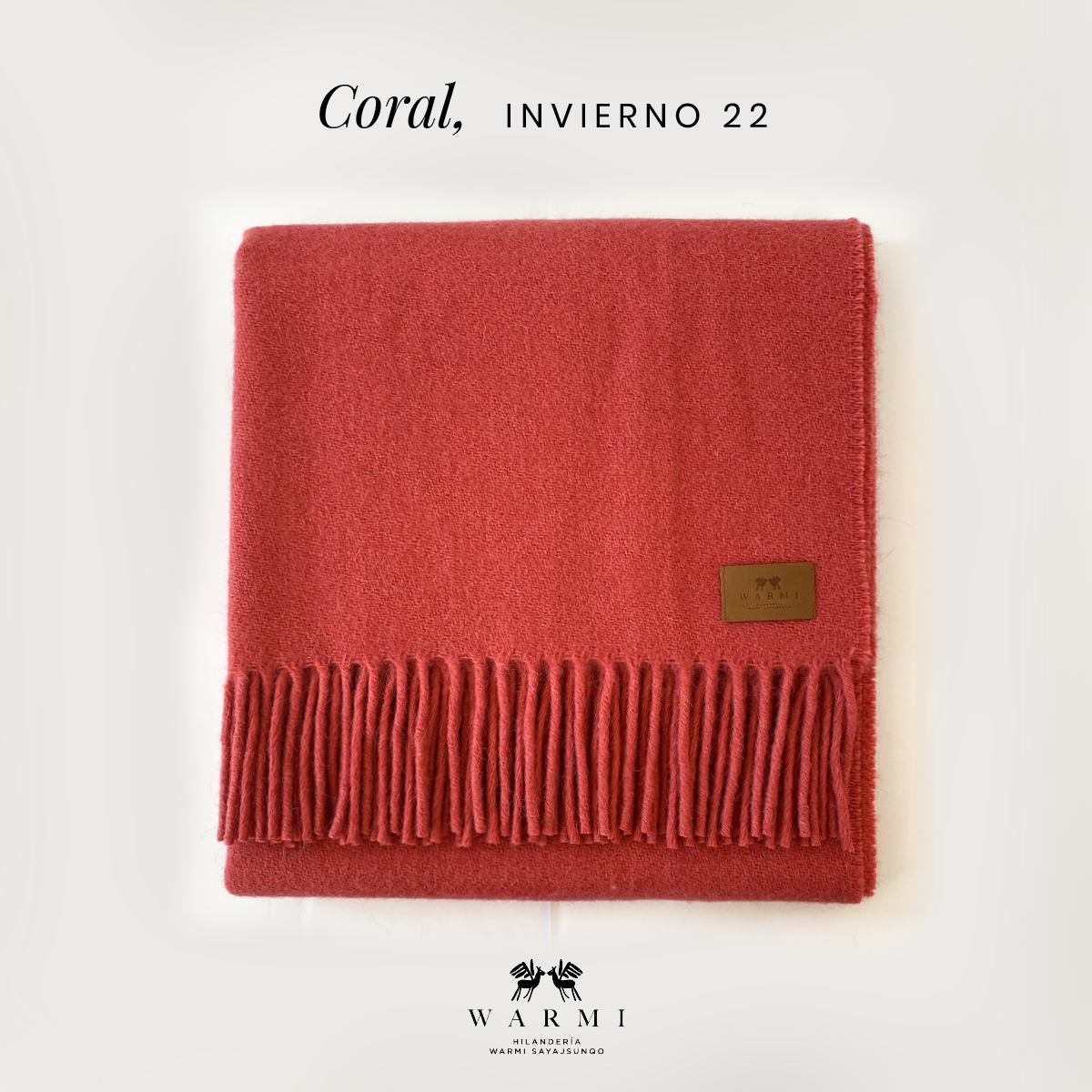 Mantón individual de llama y oveja