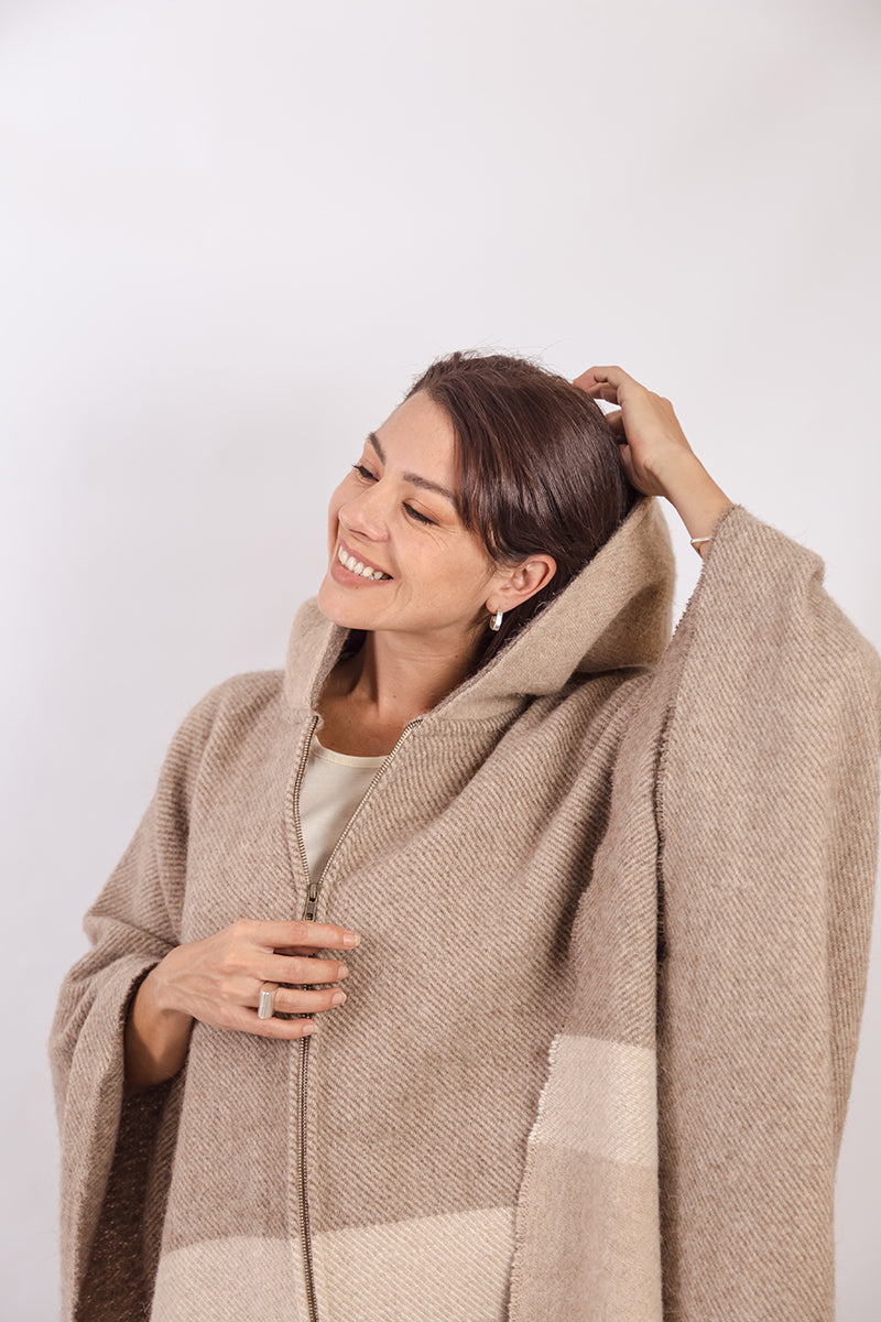PONCHO KAY PACHA