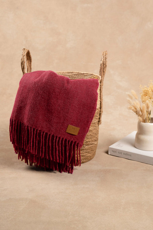 Mantón individual de llama y oveja